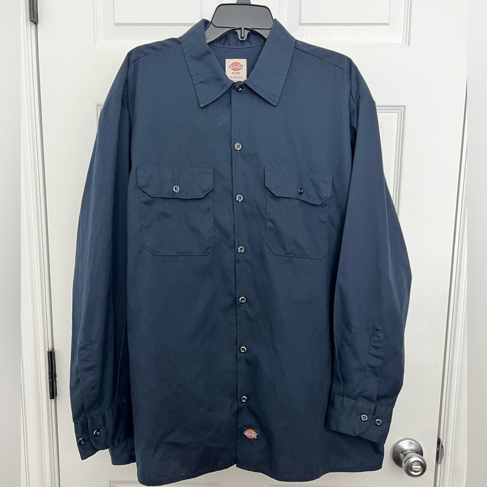 Size XL MENS Dickies flex long sleeve navy blue shirt.  Like NEW!